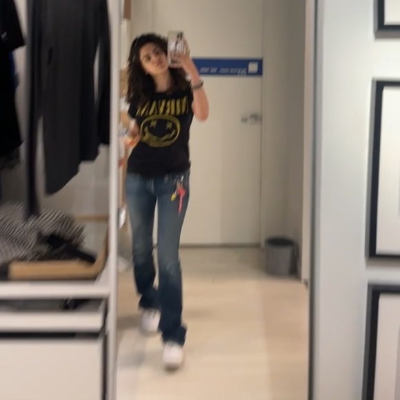 Meet your Posher, Sandra - Picture 2 of 2